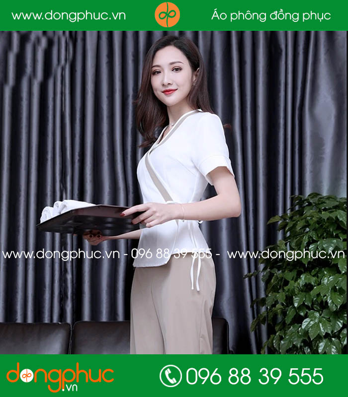 Đồng phục spa màu trắng phối hồng nhạt